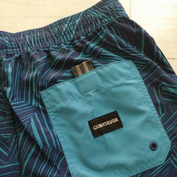 QUIKSILVER NEW Bamboo Break Volley 17 Swim Shorts - Picture 6 of 12
